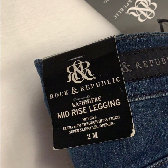 Rock & Republic Mid Rise Legging - Picture 3 of 7